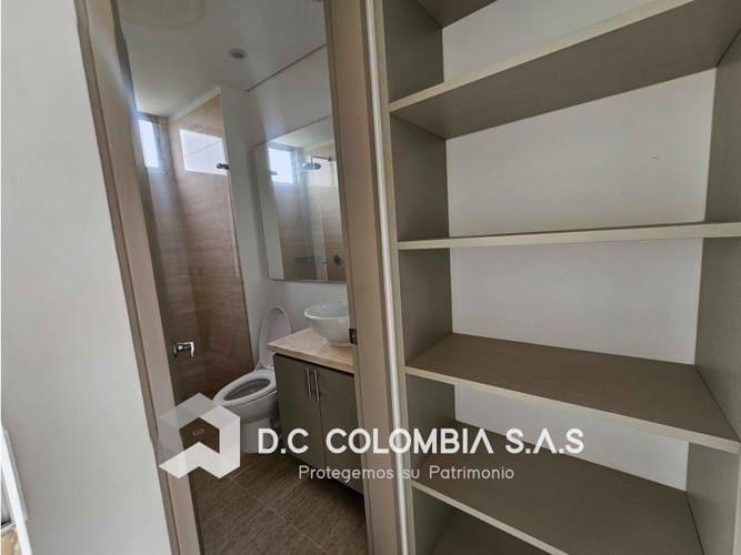 Apartamento de 3 alcobas en venta en Centro, Girardot, 119 m² · foto 10 de 24