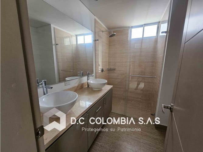 Apartamento de 3 alcobas en venta en Centro, Girardot, 119 m² · foto 20 de 24
