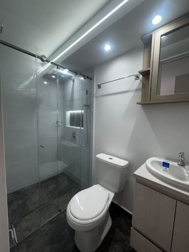 Apartamento de 2 alcobas en arriendo en El Trapiche, Bello, 58 m² · foto 5 de 11