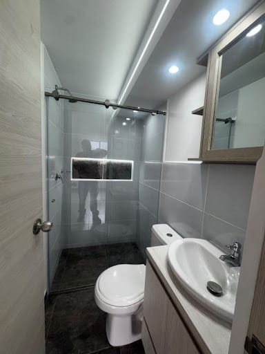 Apartamento de 2 alcobas en arriendo en El Trapiche, Bello, 58 m² · foto 7 de 11