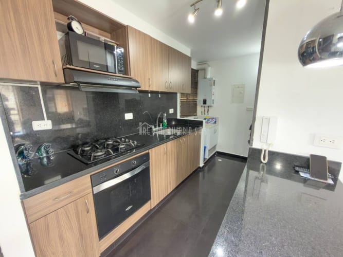 Apartamento de 3 alcobas en venta en Castilla, Bogotá, 75 m² · foto 6 de 24