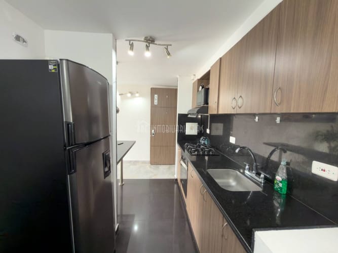 Apartamento de 3 alcobas en venta en Castilla, Bogotá, 75 m² · foto 7 de 24