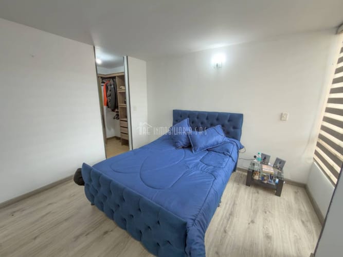 Apartamento de 3 alcobas en venta en Castilla, Bogotá, 75 m² · foto 12 de 24