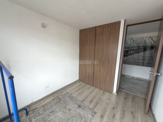 Apartamento de 3 alcobas en venta en Castilla, Bogotá, 75 m² · foto 15 de 24