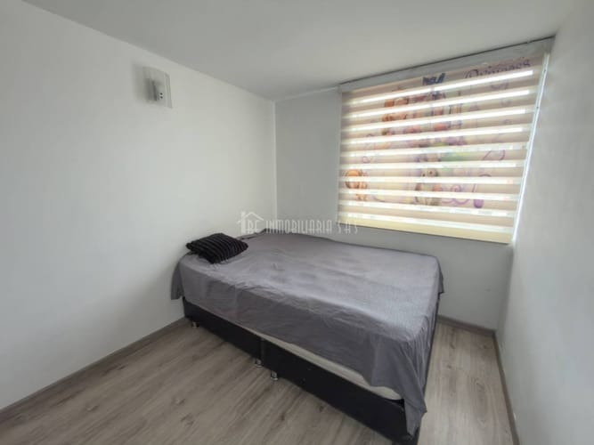 Apartamento de 3 alcobas en venta en Castilla, Bogotá, 75 m² · foto 16 de 24