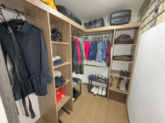 Apartamento de 3 alcobas en venta en Castilla, Bogotá, 75 m² · foto 19 de 24