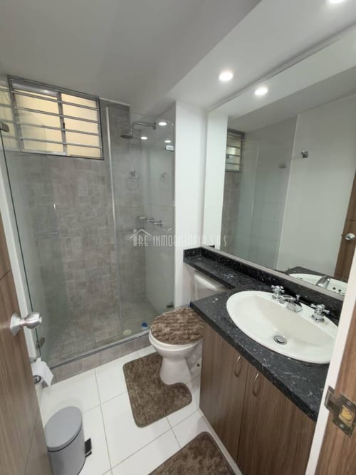 Apartamento de 3 alcobas en venta en Castilla, Bogotá, 75 m² · foto 22 de 24