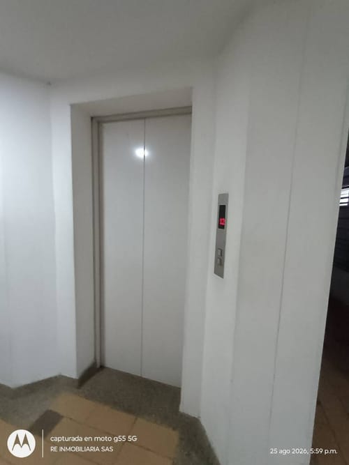 Apartamento de 3 alcobas en venta en Castilla, Bogotá, 75 m² · foto 23 de 24