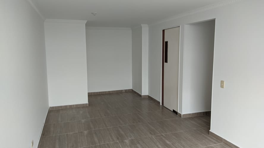 Apartamento de 3 alcobas en venta en Engativá, Bogotá, 66 m² · foto 3 de 7
