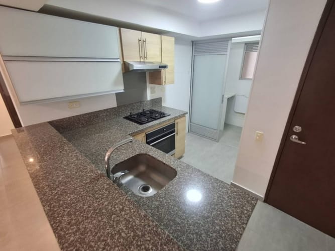 Apartamento de 3 alcobas en arriendo en Cañaveral, Floridablanca, 85 m² · foto 5 de 23