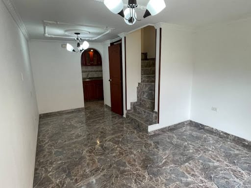 Casa de 4 alcobas en venta en Castilla, Bogotá, 68 m² · foto 7 de 24