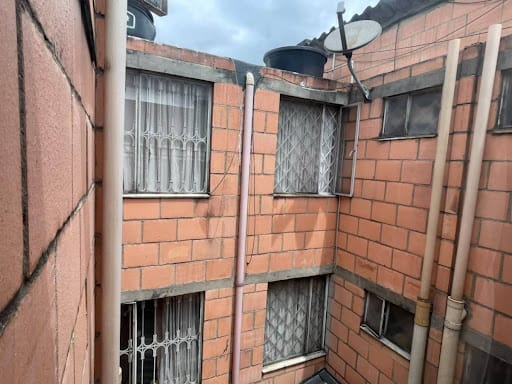 Casa de 4 alcobas en venta en Castilla, Bogotá, 68 m² · foto 16 de 24