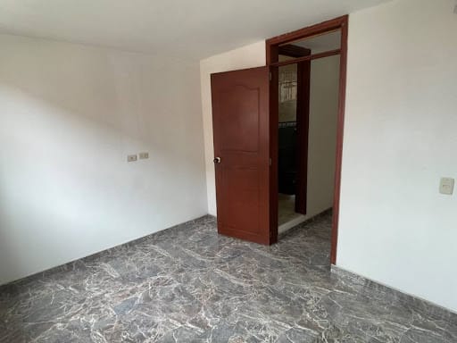 Casa de 4 alcobas en venta en Castilla, Bogotá, 68 m² · foto 17 de 24