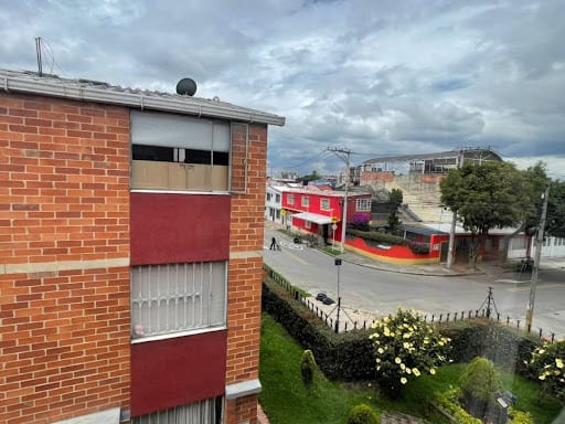 Casa de 4 alcobas en venta en Castilla, Bogotá, 68 m² · foto 19 de 24