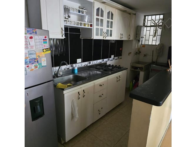 Apartamento de 3 alcobas en venta en Estacion Villa, Medellín, 52 m² · foto 3 de 15