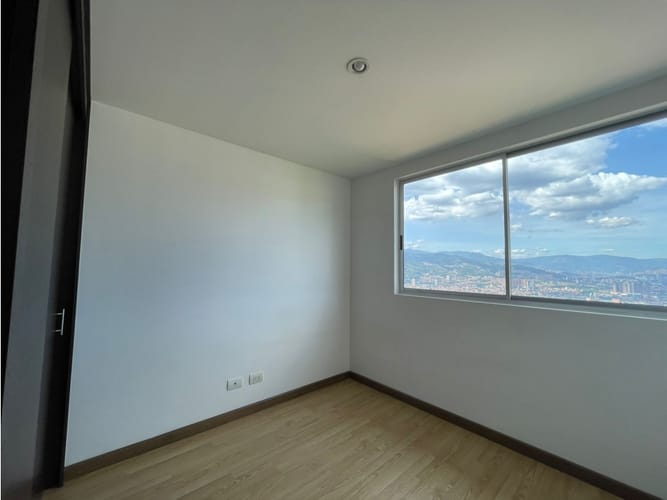Apartamento de 2 alcobas en venta en Las Lomitas, Sabaneta, 82 m² · foto 6 de 15