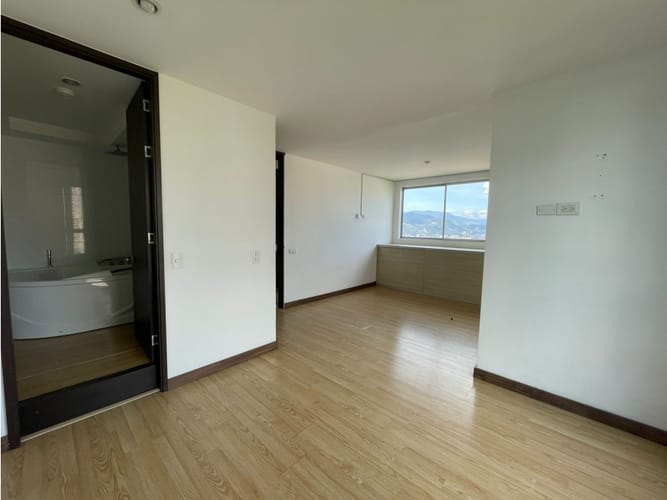 Apartamento de 2 alcobas en venta en Las Lomitas, Sabaneta, 82 m² · foto 7 de 15