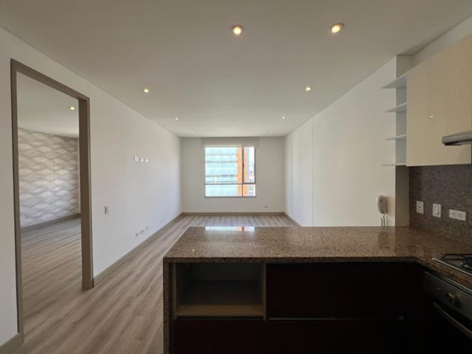 Apartamento de 1 alcoba en arriendo en Chico Norte, Bogotá, 53 m² · foto 2 de 24
