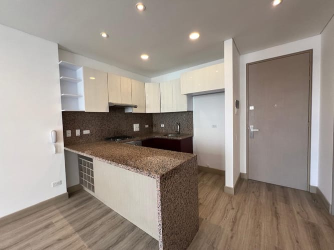 Apartamento de 1 alcoba en arriendo en Chico Norte, Bogotá, 53 m² · foto 4 de 24