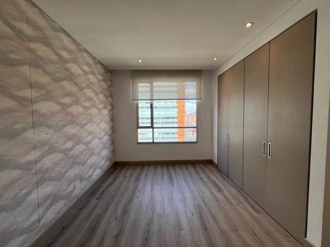 Apartamento de 1 alcoba en arriendo en Chico Norte, Bogotá, 53 m² · foto 12 de 24