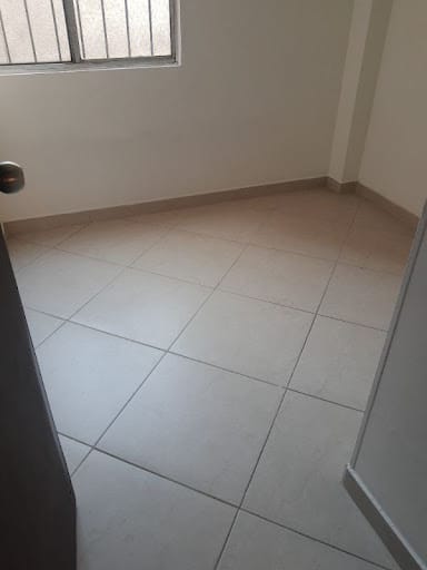 Apartamento de 3 alcobas en arriendo en Los Colores, Medellín, 60 m² · foto 4 de 12