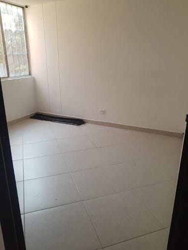 Apartamento de 3 alcobas en arriendo en Los Colores, Medellín, 60 m² · foto 6 de 12