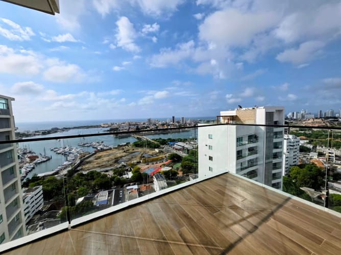 Apartamento de 3 alcobas en venta en Manga, Cartagena, 139 m² · foto 1 de 24