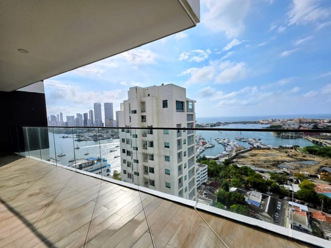 Apartamento de 3 alcobas en venta en Manga, Cartagena, 139 m² · foto 2 de 24