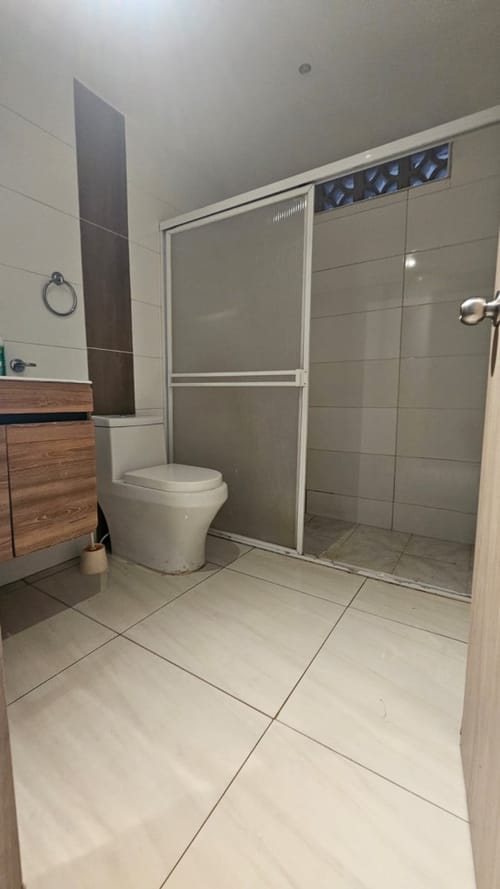 Casa de 5 alcobas en arriendo en Granadillo, Barranquilla, 480 m² · foto 23 de 24