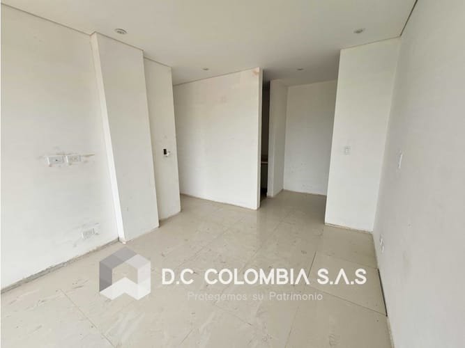 Apartamento de 3 alcobas en venta en Centro, Girardot, 69 m² · foto 5 de 19