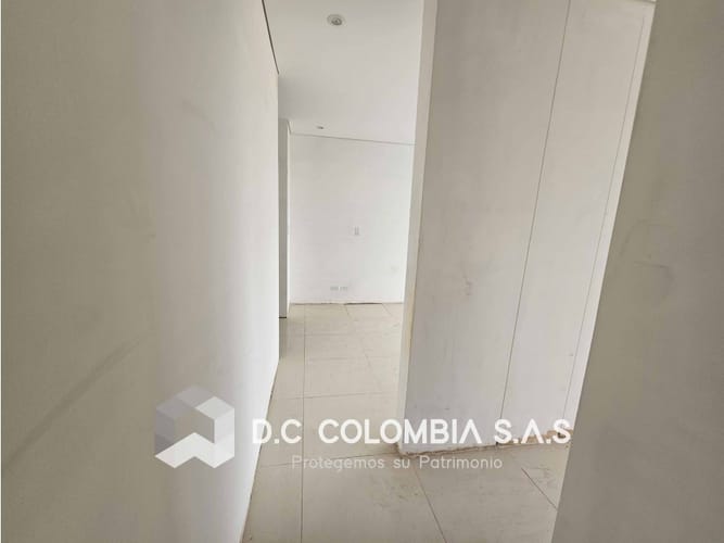 Apartamento de 3 alcobas en venta en Centro, Girardot, 69 m² · foto 9 de 19