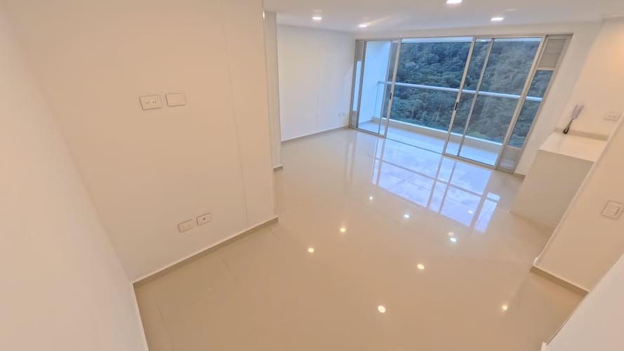 Apartamento de 3 alcobas en venta en Antiguo Campestre, Bucaramanga, 85 m² · foto 3 de 18