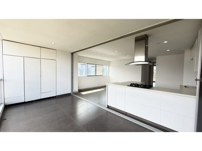 Apartamento de 2 alcobas en venta en El Castillo, Medellín, 90 m² · foto 7 de 22