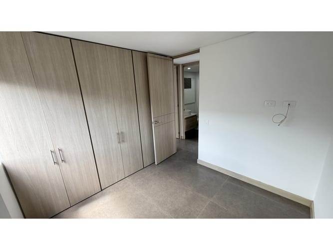 Apartamento de 2 alcobas en venta en El Castillo, Medellín, 90 m² · foto 11 de 22