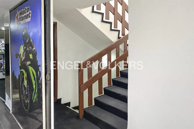 Casa en arriendo en Santa Barbara, Bogotá, 269 m² · foto 5 de 24