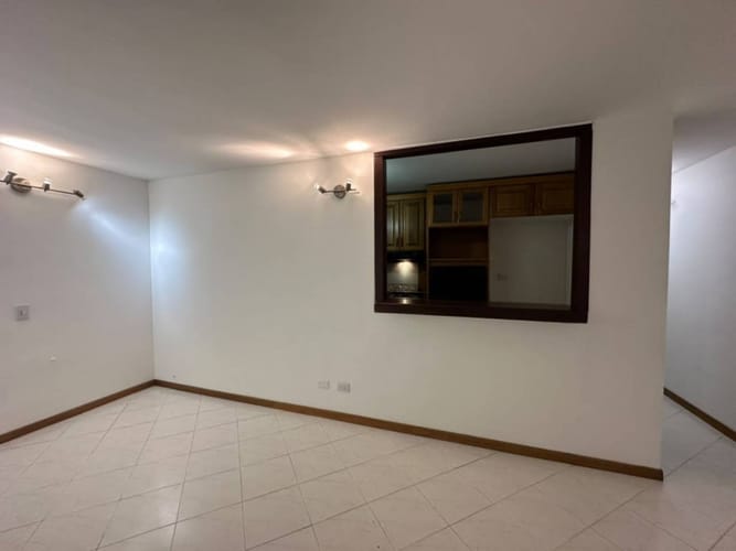 Apartamento de 3 alcobas en arriendo en Loma Del Indio, Medellín, 80 m² · foto 4 de 22