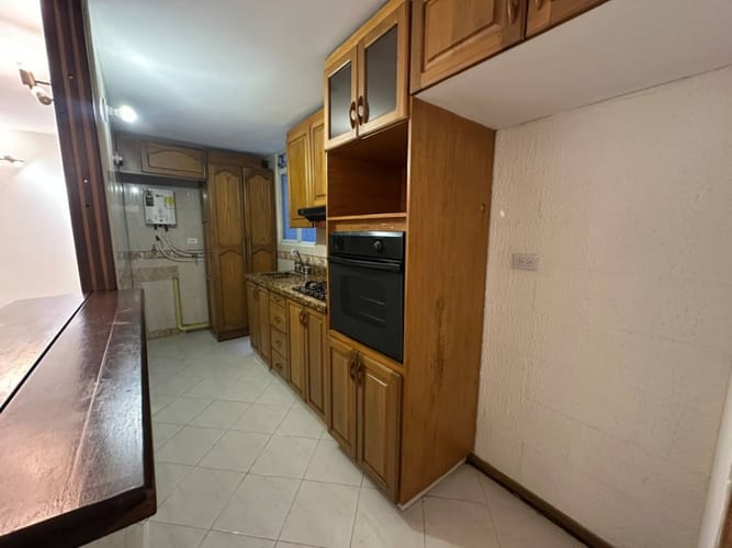 Apartamento de 3 alcobas en arriendo en Loma Del Indio, Medellín, 80 m² · foto 13 de 22