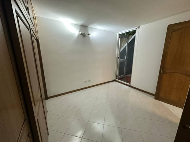 Apartamento de 3 alcobas en arriendo en Loma Del Indio, Medellín, 80 m² · foto 19 de 22