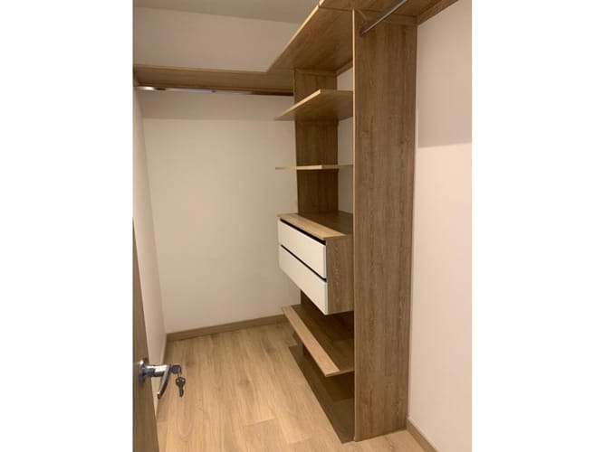 Casa de 3 alcobas en arriendo en El Chocho, Envigado, 240 m² · foto 4 de 24