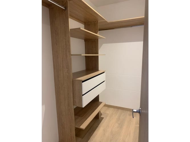 Casa de 3 alcobas en arriendo en El Chocho, Envigado, 240 m² · foto 9 de 24