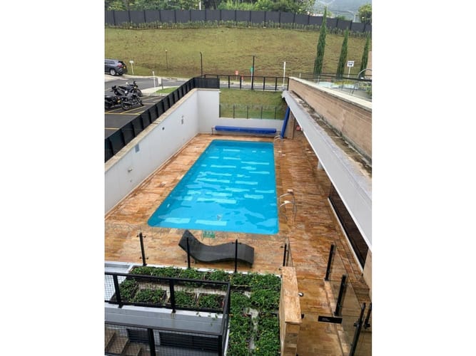 Casa de 3 alcobas en arriendo en El Chocho, Envigado, 240 m² · foto 23 de 24
