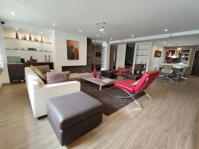 Apartamento de 2 alcobas en arriendo en Chico Norte, Bogotá, 135 m² · foto 3 de 21