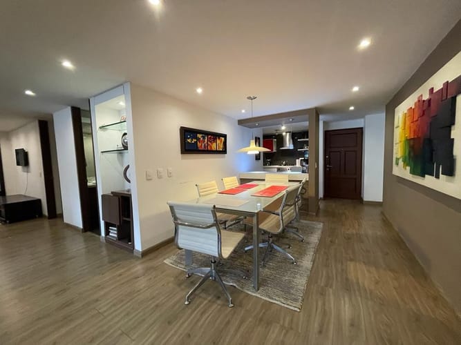 Apartamento de 2 alcobas en arriendo en Chico Norte, Bogotá, 135 m² · foto 5 de 21