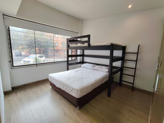 Apartamento de 2 alcobas en arriendo en Chico Norte, Bogotá, 135 m² · foto 18 de 21