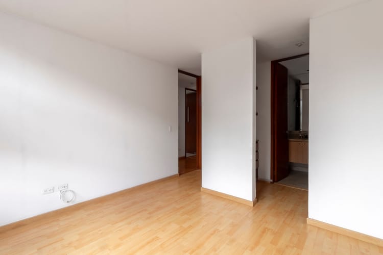 Apartamento de 3 alcobas en venta en Acacias Usaquen, Bogotá, 87 m² · foto 2 de 18