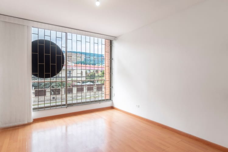 Apartamento de 3 alcobas en venta en Acacias Usaquen, Bogotá, 87 m² · foto 4 de 18