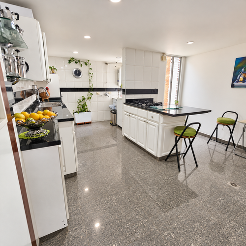 Apartamento de 3 alcobas en venta en Cedritos, Bogotá, 135 m² · foto 8 de 15