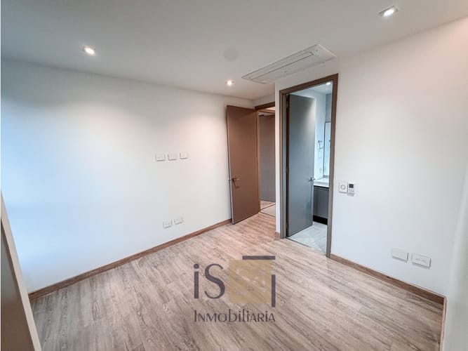 Apartamento de 3 alcobas en venta en Pinares, Pereira, 146 m² · foto 8 de 24