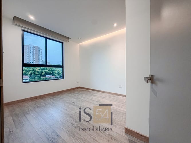 Apartamento de 3 alcobas en venta en Pinares, Pereira, 146 m² · foto 12 de 24