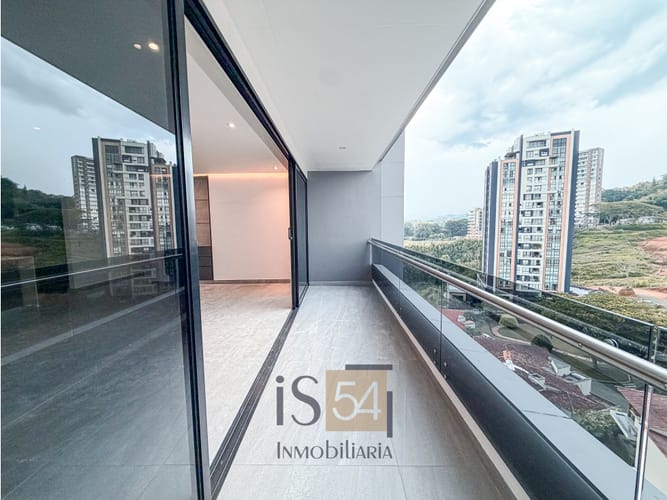 Apartamento de 3 alcobas en venta en Pinares, Pereira, 146 m² · foto 22 de 24